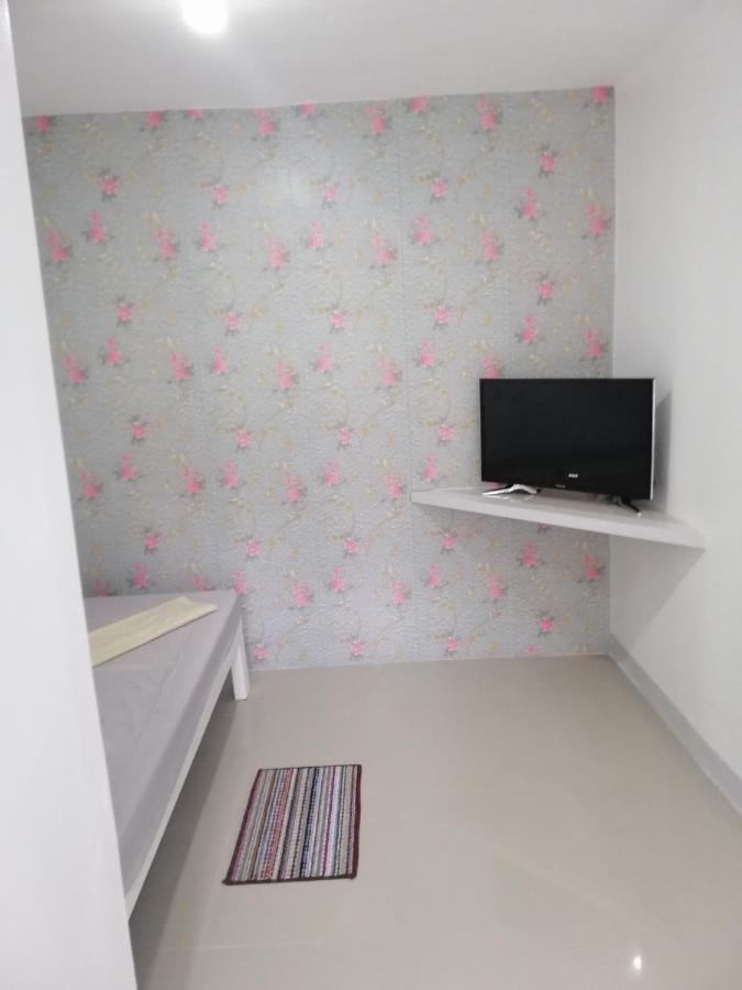 بيت شباب Katrina'S Dorm تارلاك المظهر الخارجي الصورة